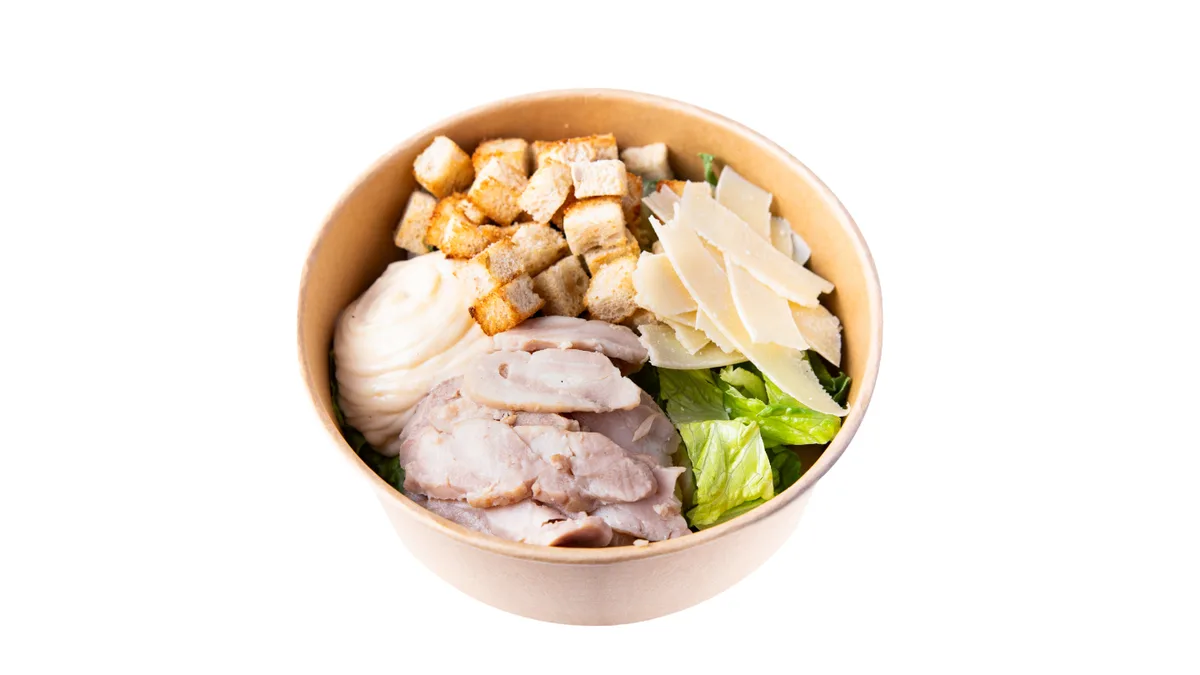 Kana-Caesar salaatti
