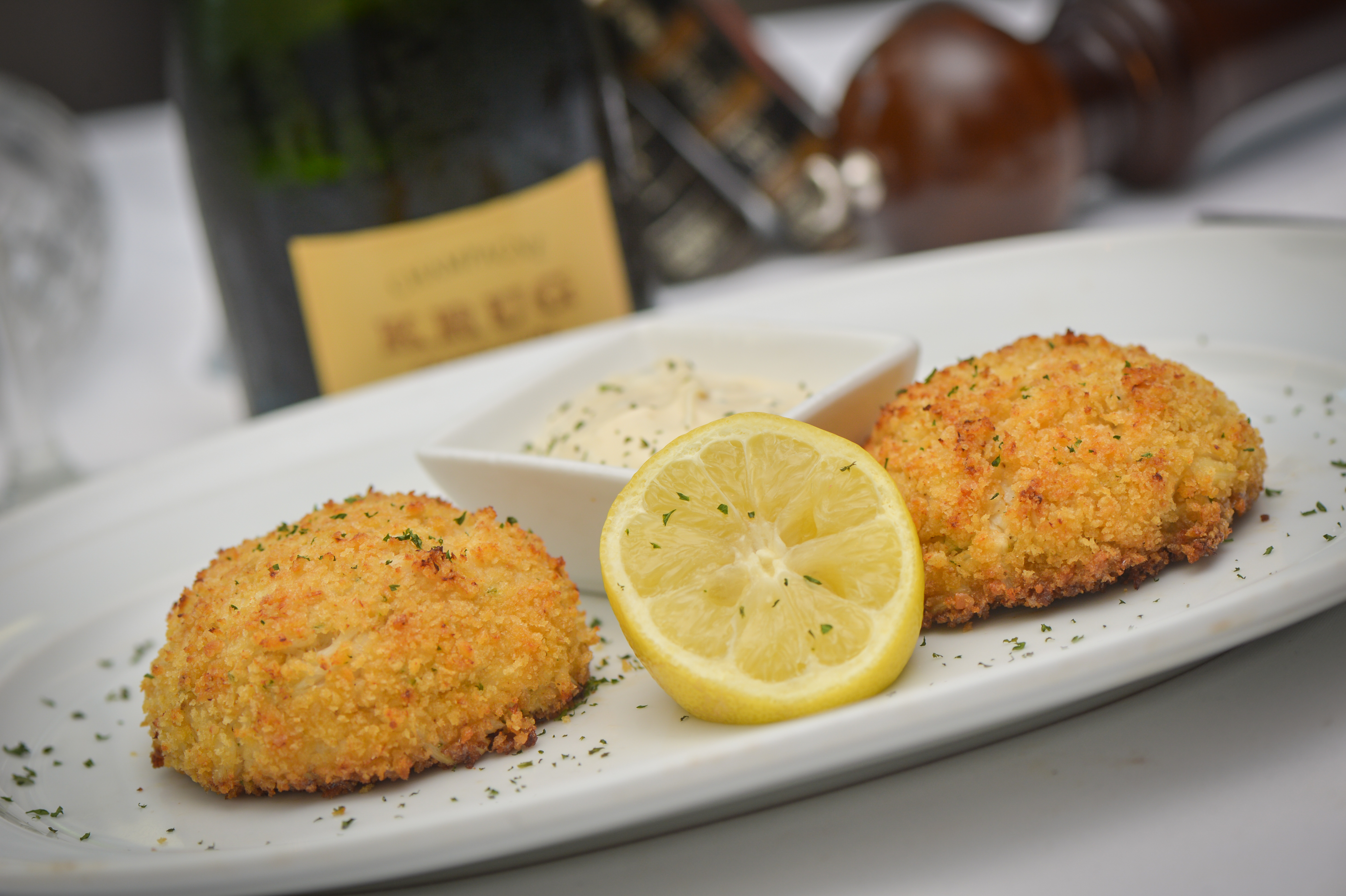 Maryland Style Lump Crab Cakes