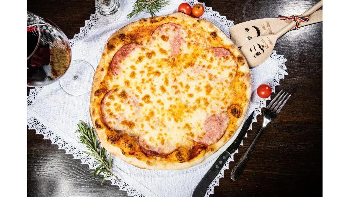 Pizza salami