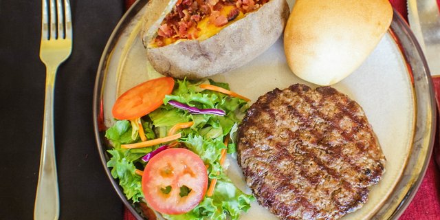 Chopped Steak Beef Patty Boxed Lunch