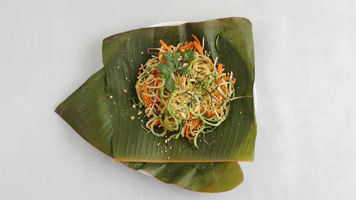 Pad thai salata