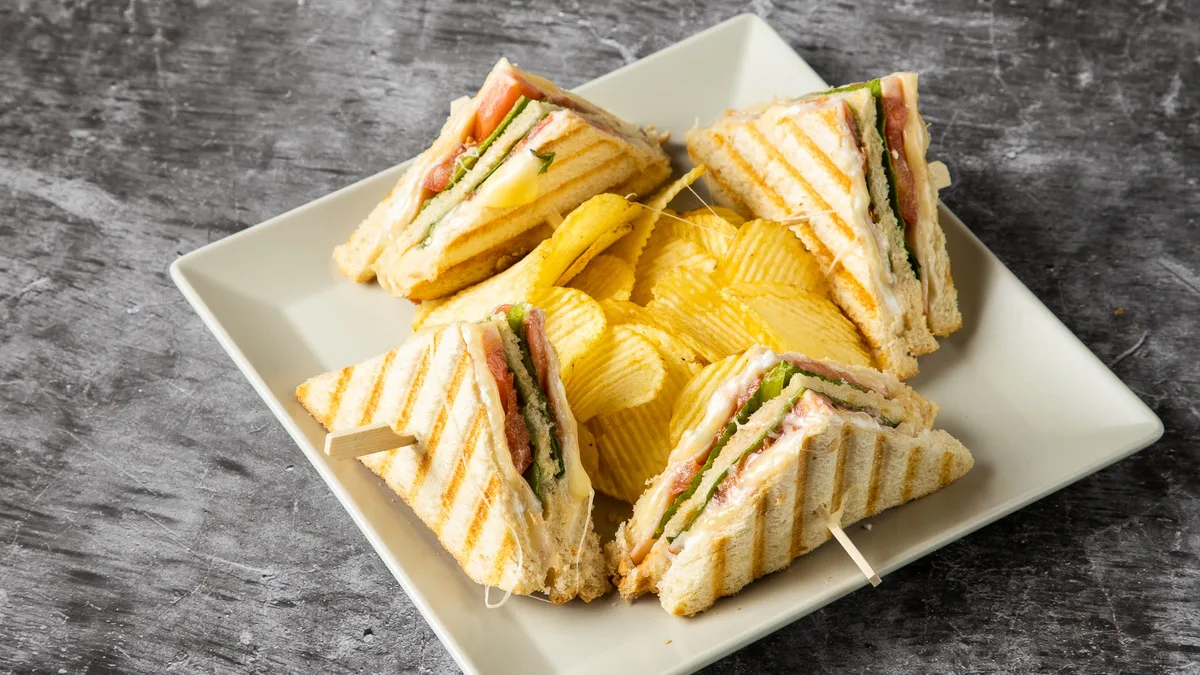 Club Sandwich Ζαμπόν