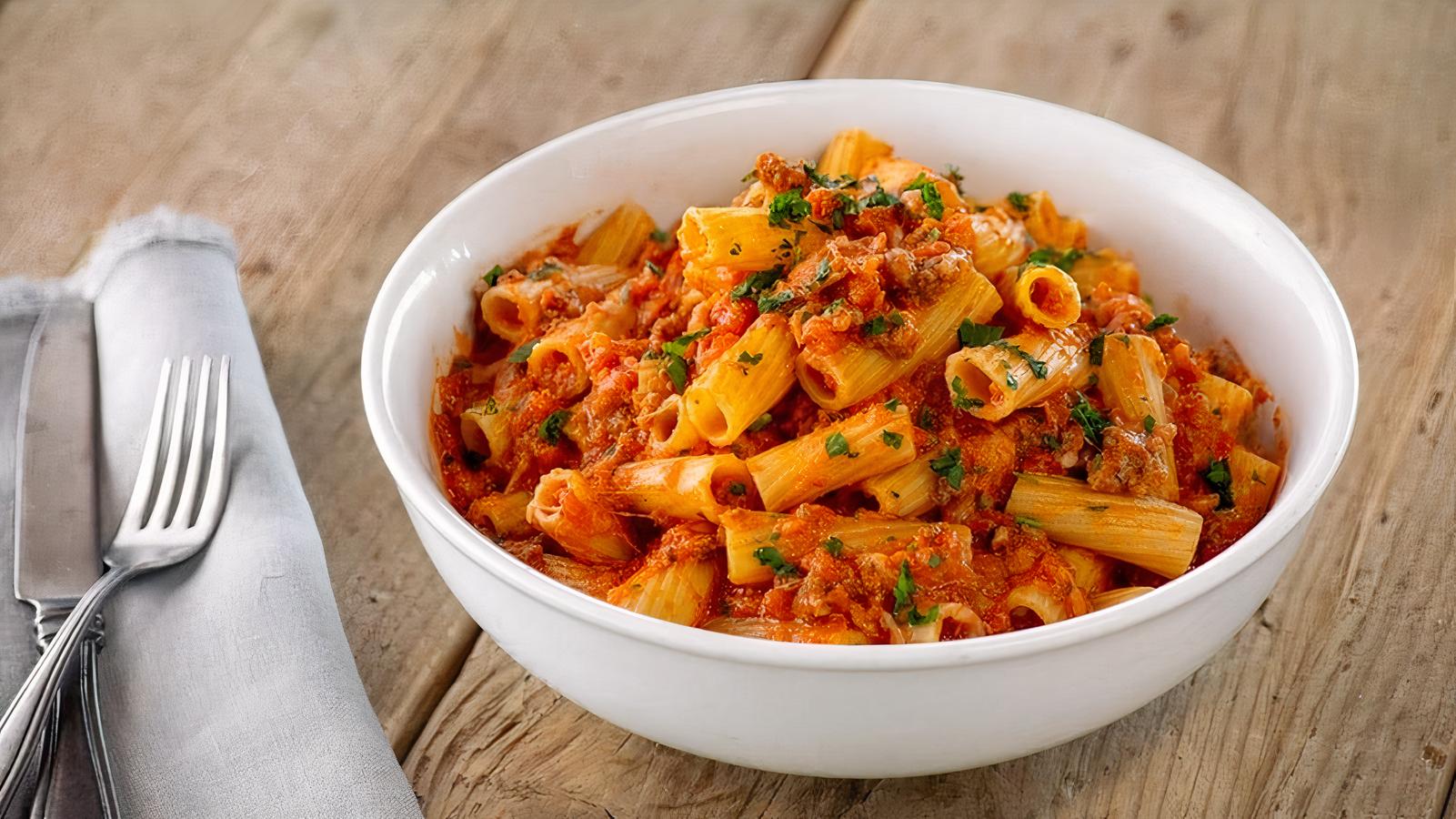 FULL PAN RIGATONI WITH MEAT SAUCE