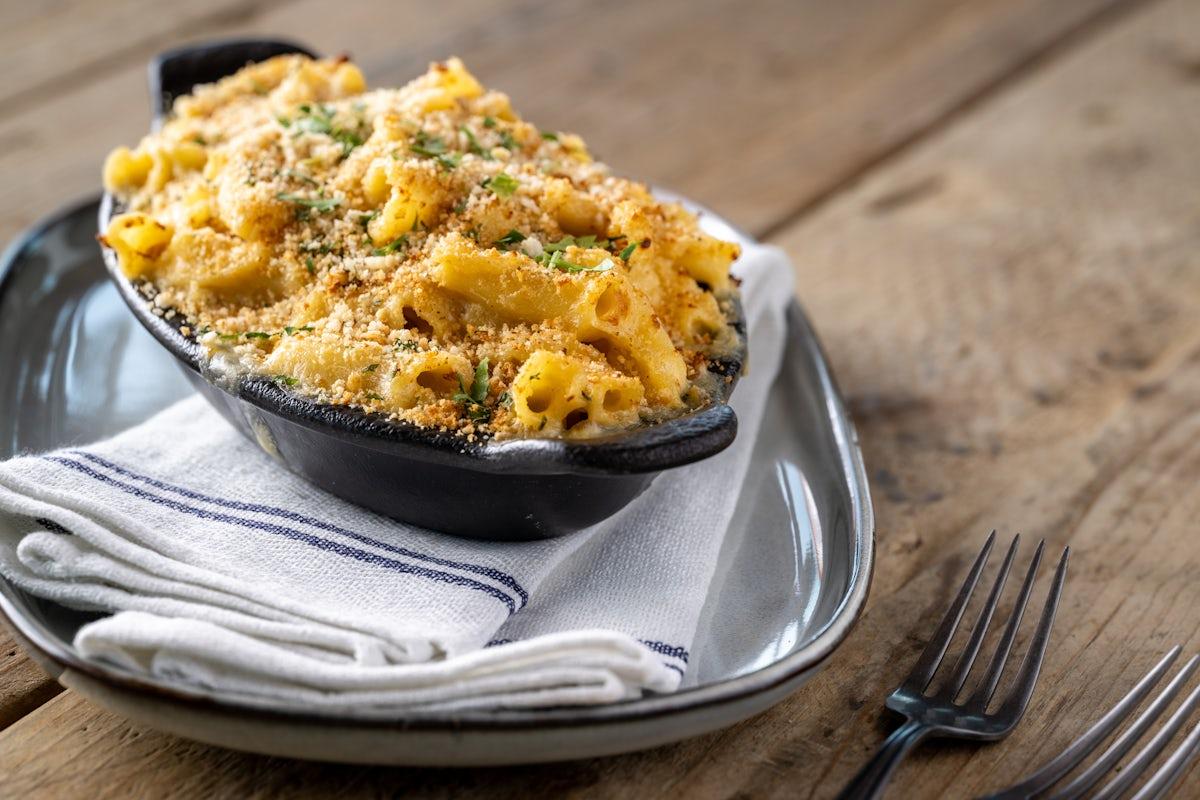 GOURMET MAC AND CHEESE