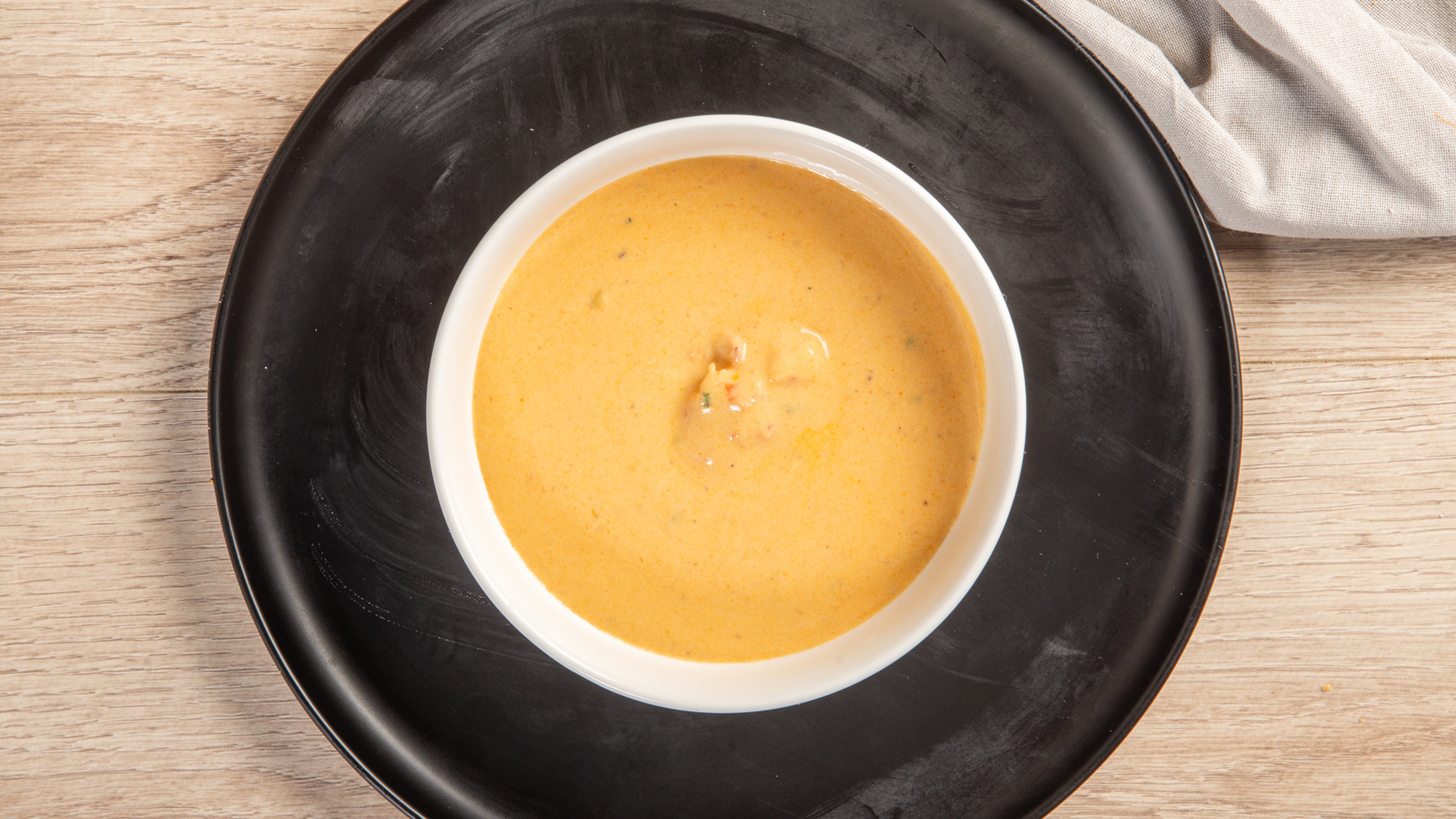 NEW ENGLAND LOBSTER BISQUE