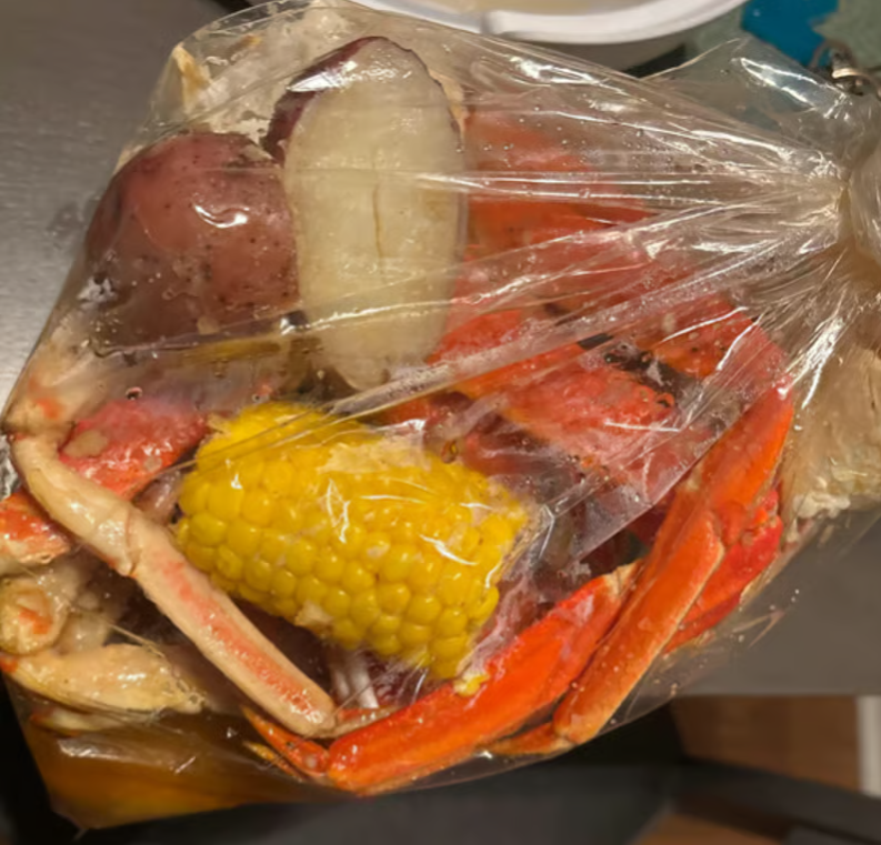 Snow Crab Legs (1 Lb)