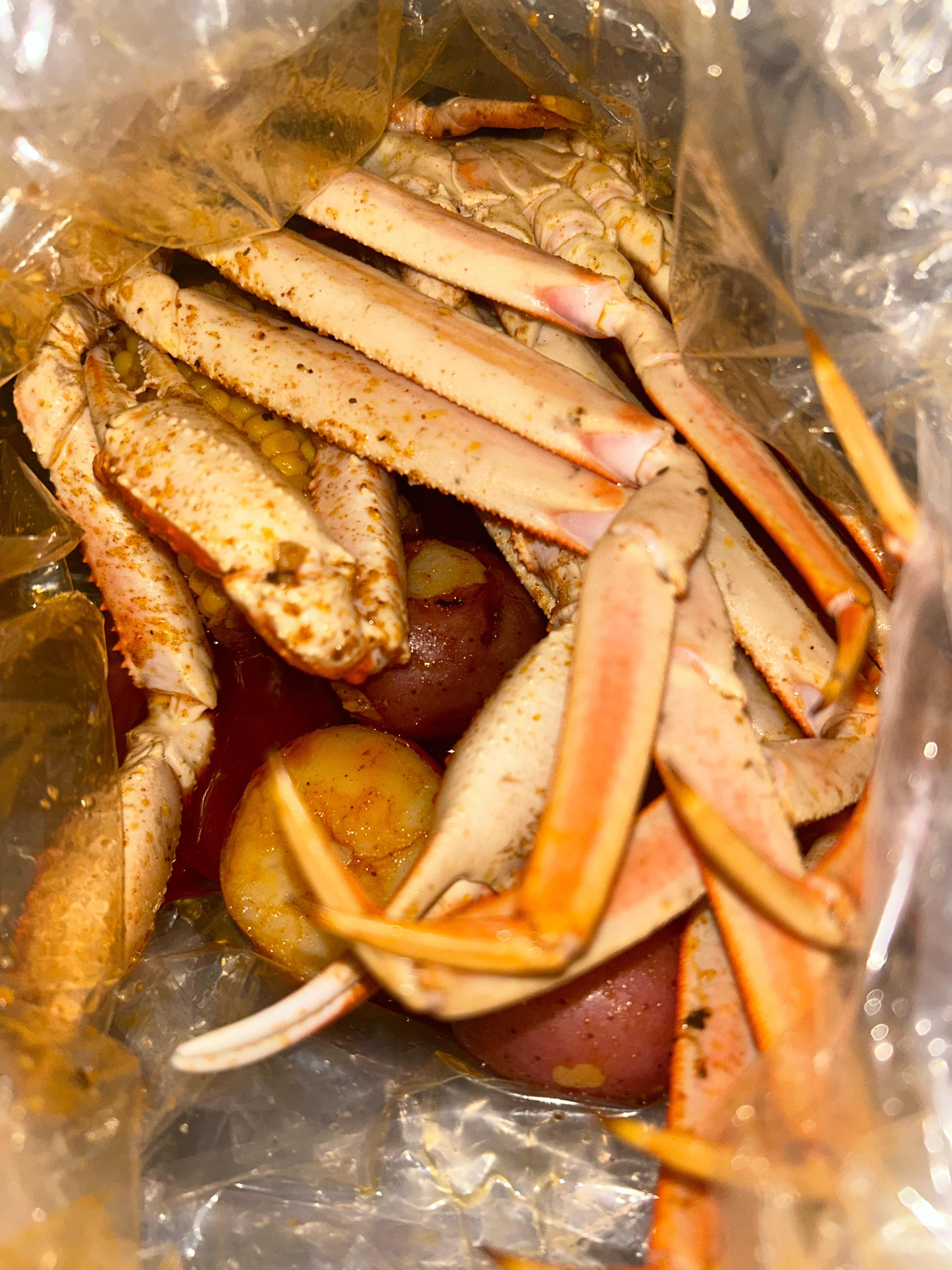 Snow Crab Legs (1/2 Lb)