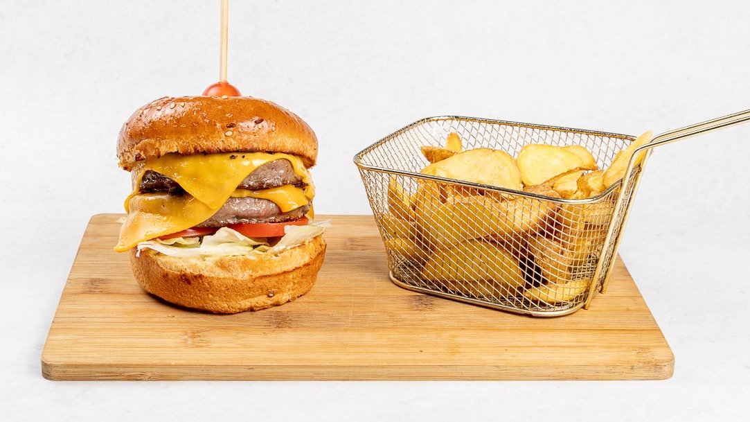 Double Dis burger