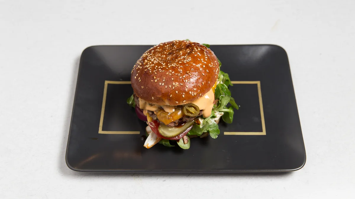 STREET Špeciál Chilli Burger