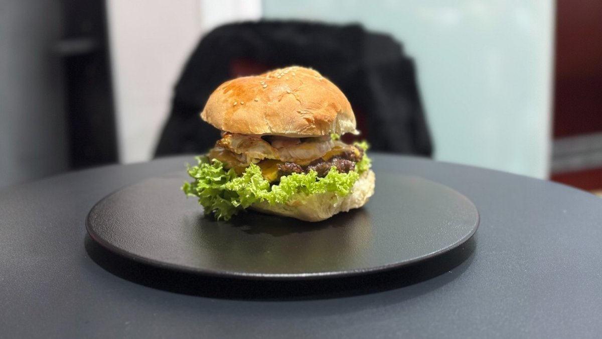 STREET Royal Burger