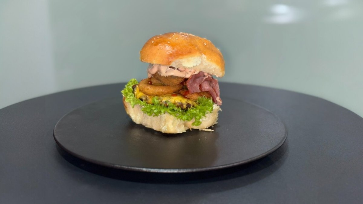 STREET Spicy Burger