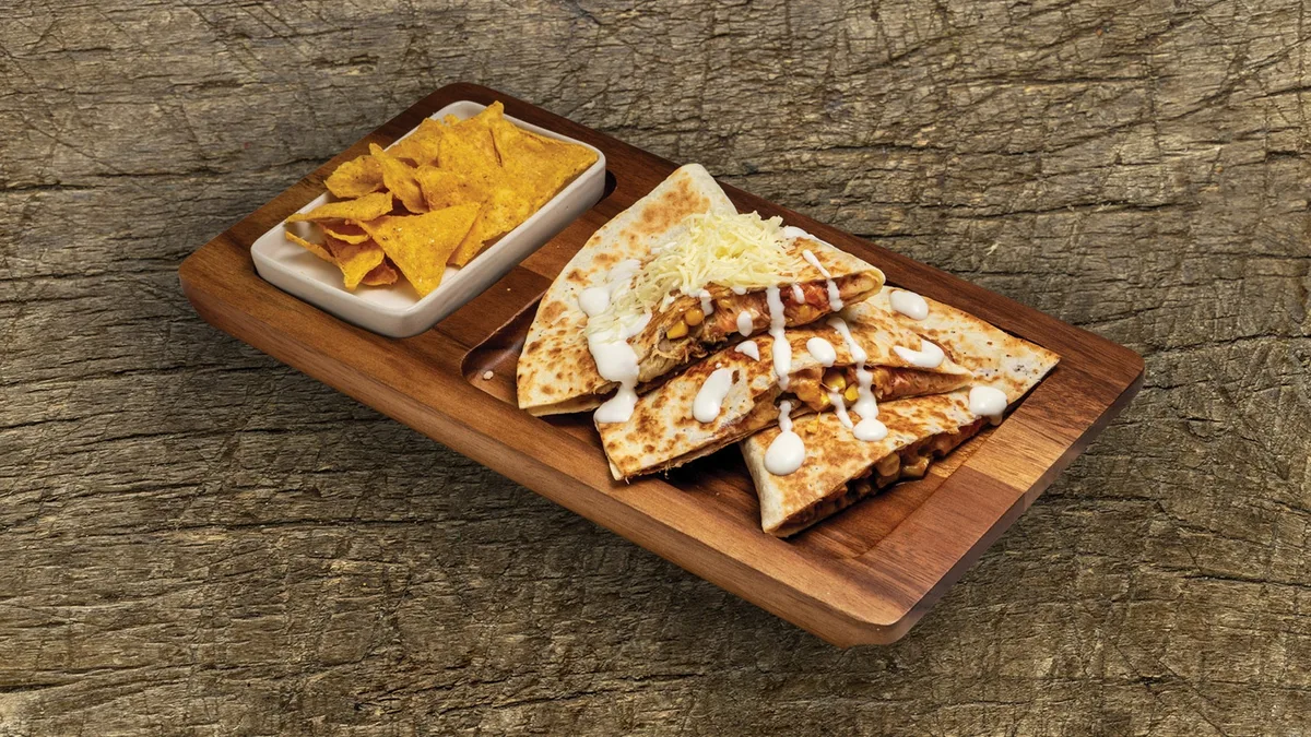Dante pokla quesadilla