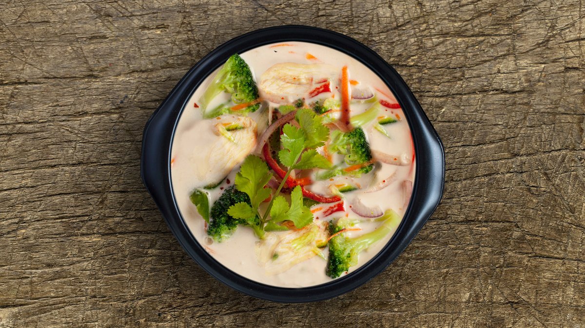 Kókusztejes curry leves csirkével (csípős)