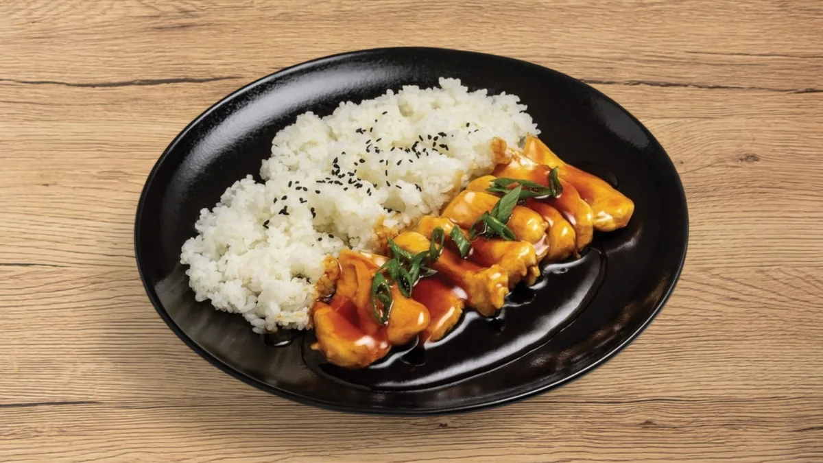 Teriyaki csirkemell párolt rizzsel