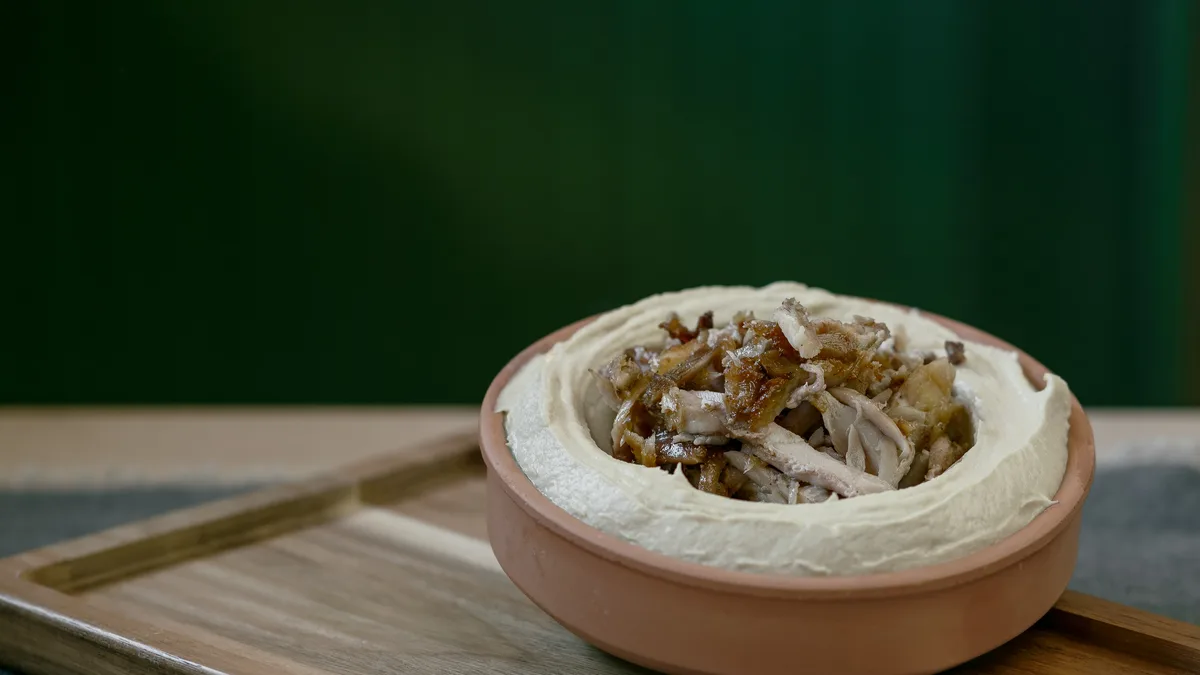 Humus sa piletinom