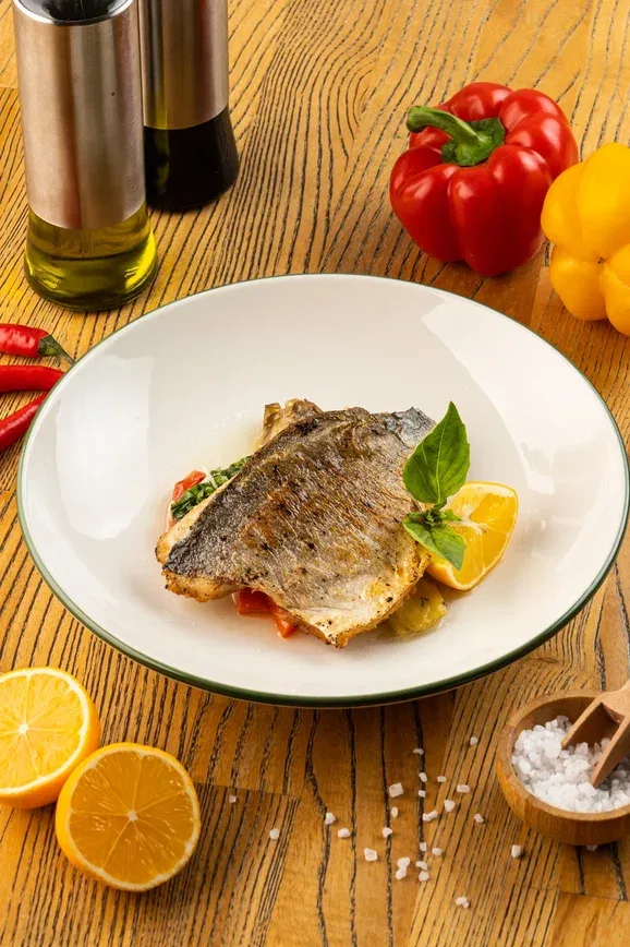 Dorado fillet with roasted vegetables