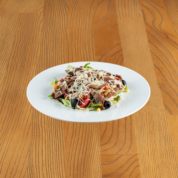 Salad with roast beef