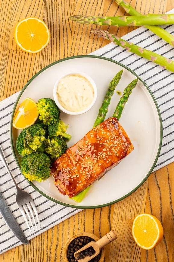 Trout with broccoli and asparagus