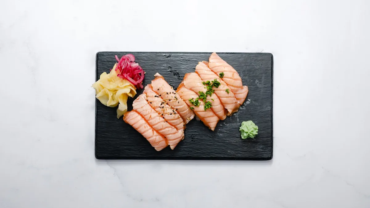 11. Grillad lax-sushi