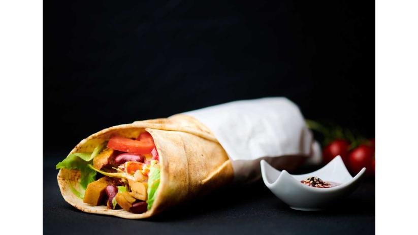 Toast wrap cu sos smoked sweet chilli