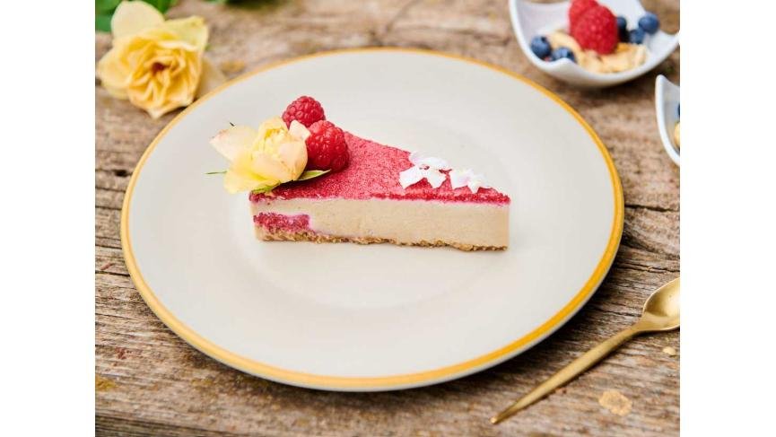Tort Sublimmme Delight cu vanilie, zmeură și trandafiri