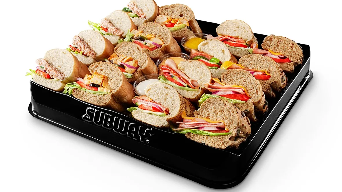 16 Sandwiches Sized 7cm