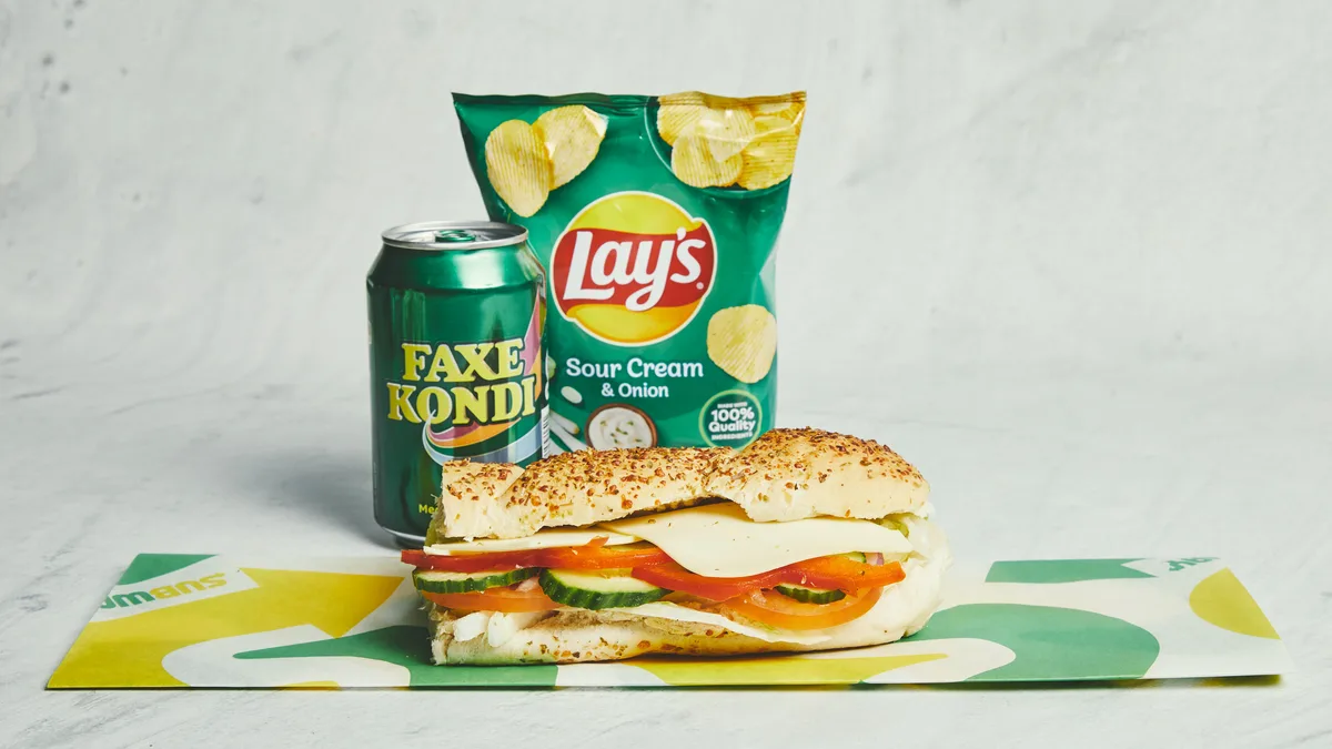 6 Inch Veggie Delight Combo