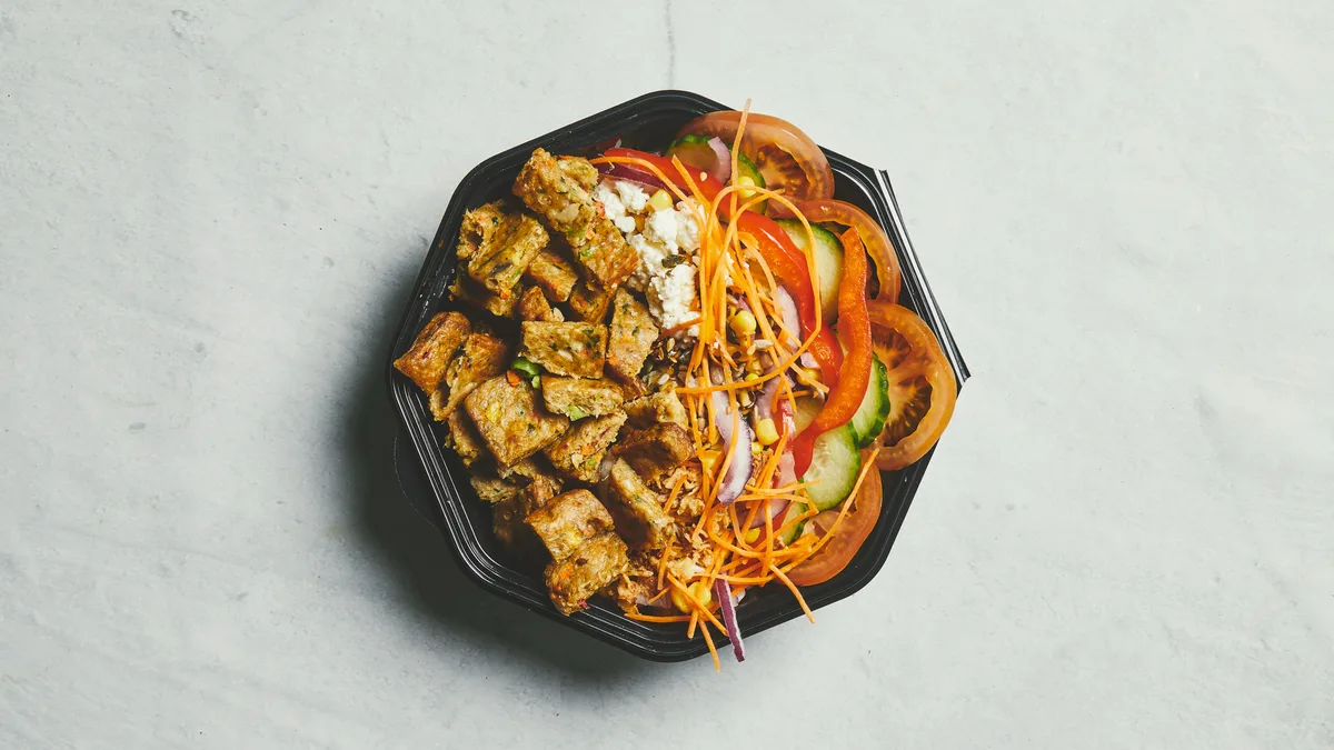Spicy Vegan Patty Salat Combo