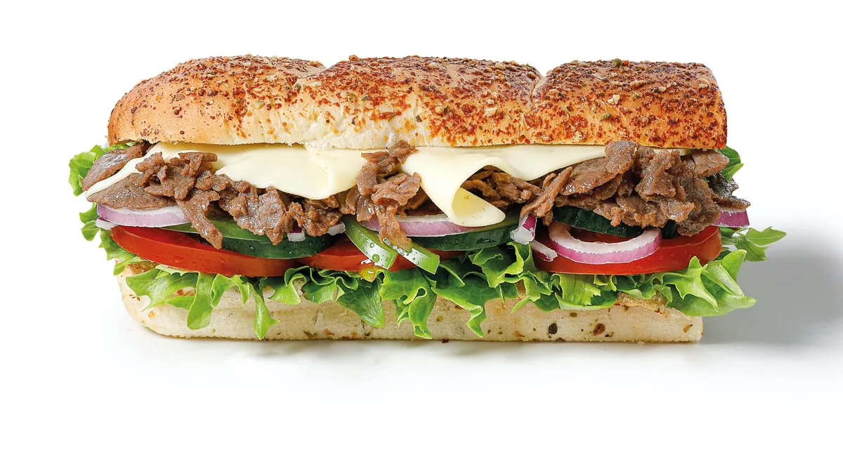 Steak és Sajt Sub (15 cm)