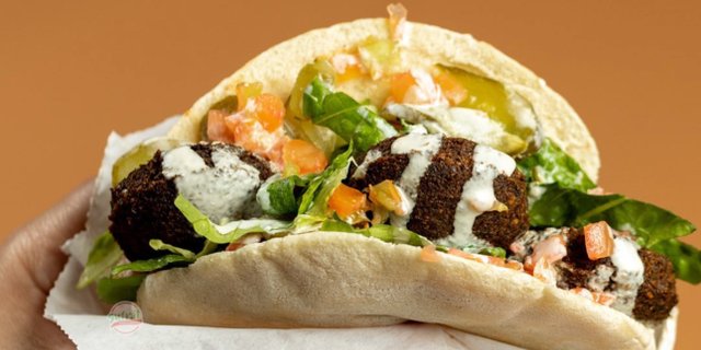 Falafel Pita Sandwich