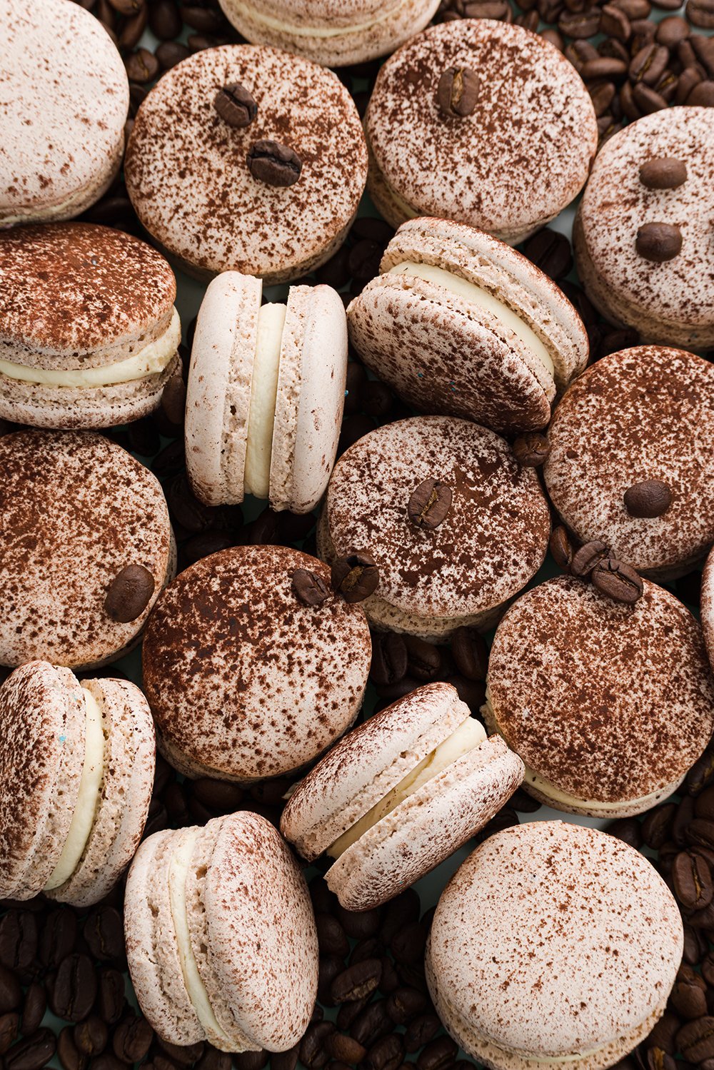 JEGESKÁVÉ MACARON