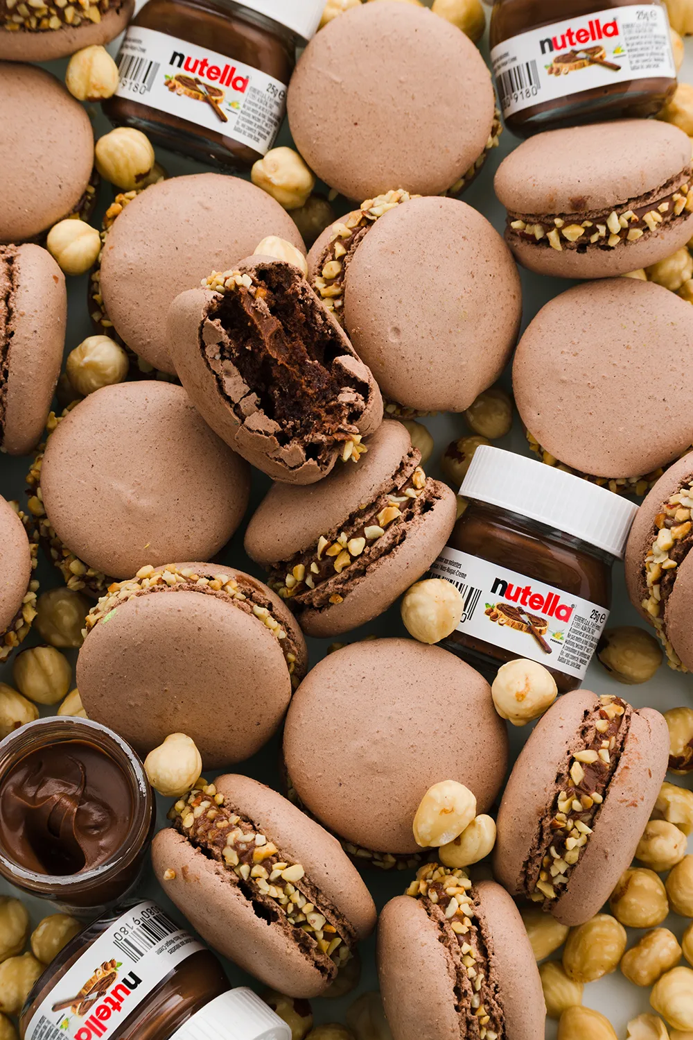 NUTELLA MACARON