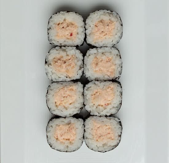 Blue and Dungeness Crab Cut Roll