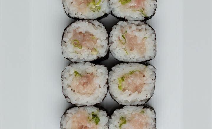 Japanese Yellowtail Cut Roll
