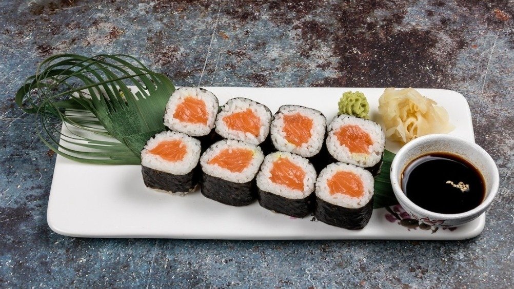 205) Salmon Maki