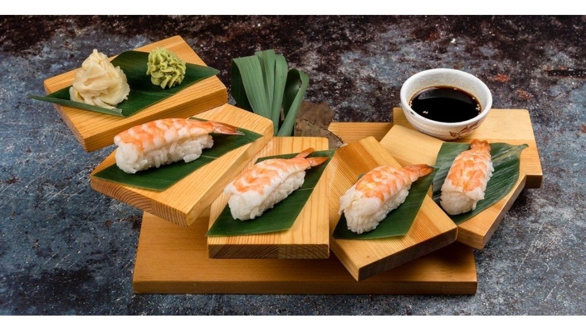 211) Shrimps Nigiri