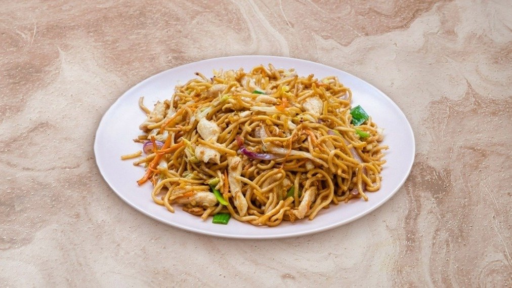 60) Noodles with Chicken