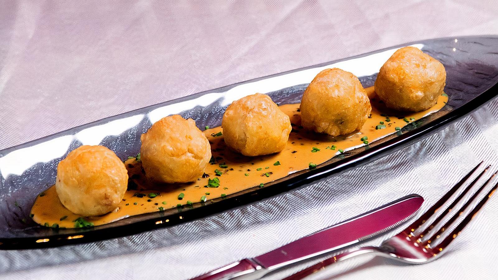 BEEF WELLINGTON BITES
