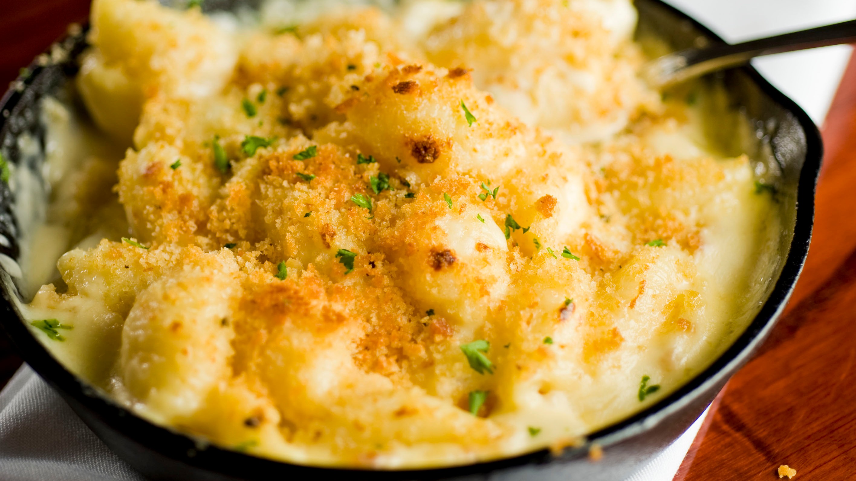 THREE CHEESE MAC WITH LOBSTER