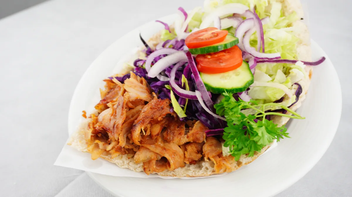 8. Sultan speciál kebab