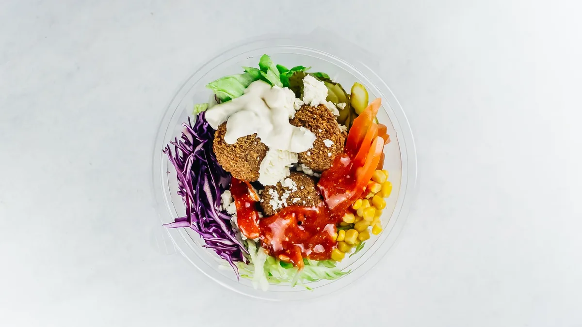 Vege kebab salata