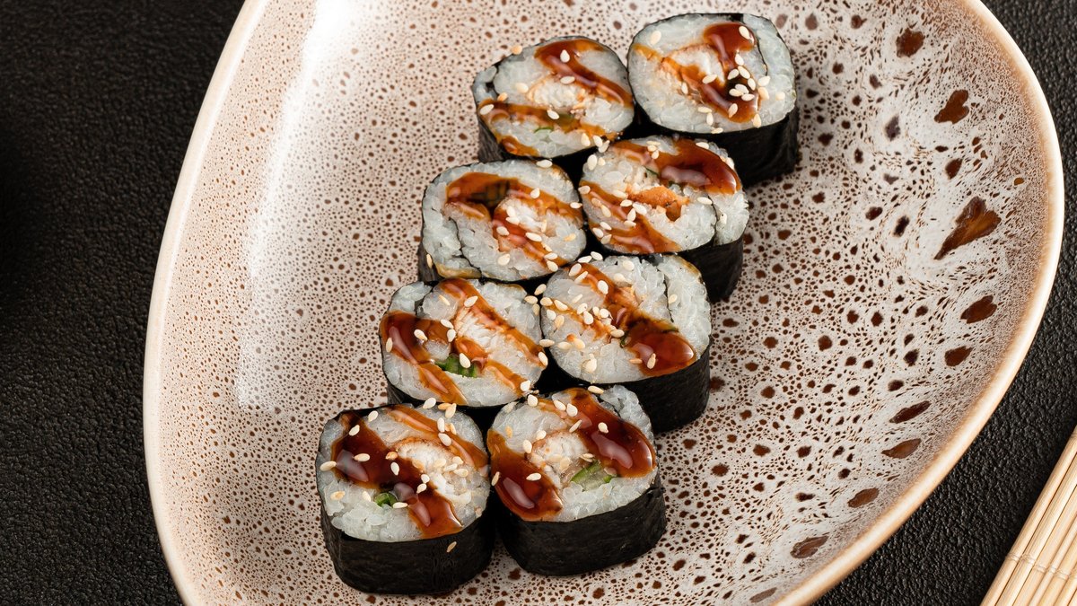 Unagi Maki Roll