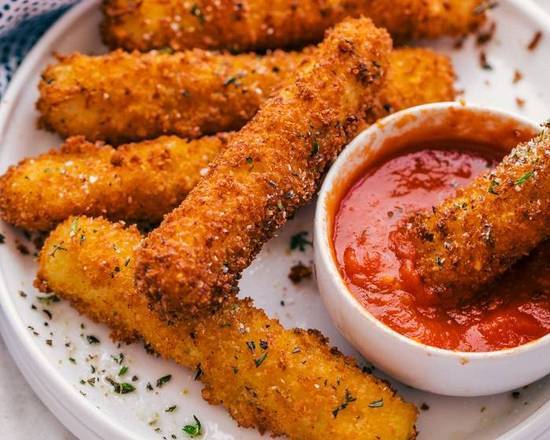 Mozzarella Sticks (8 pcs)