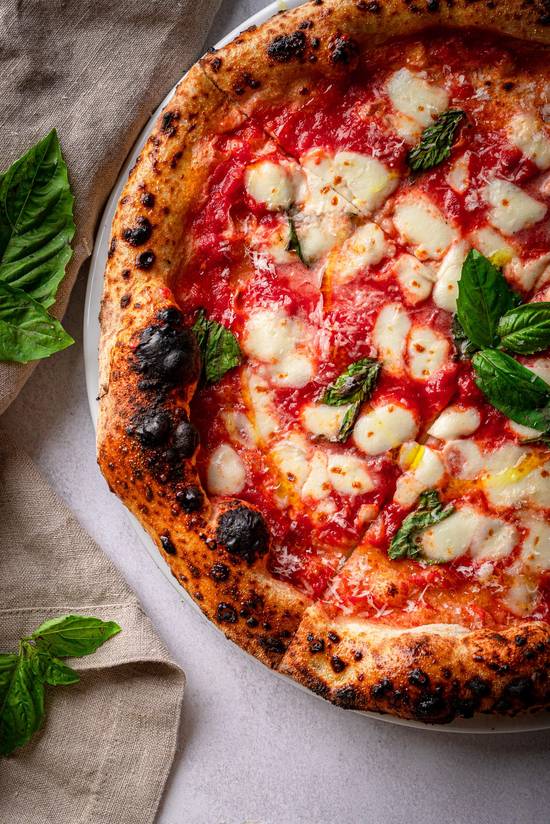 Margherita Pizza (V)