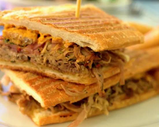 Pan con Lechón