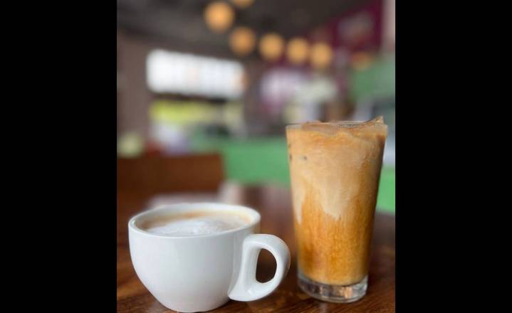 Blacklight Classic Smooth Latte