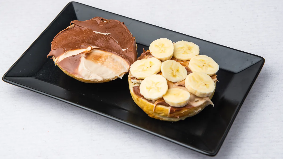 Euro krem i banana bagel