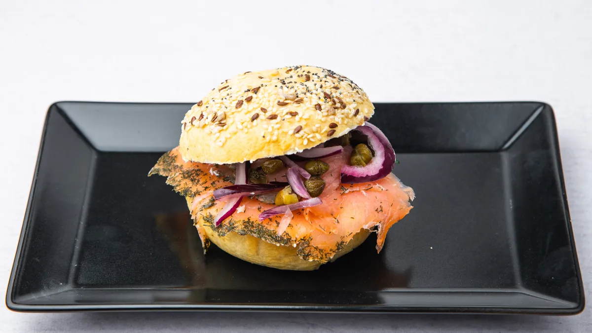 Lox bagel