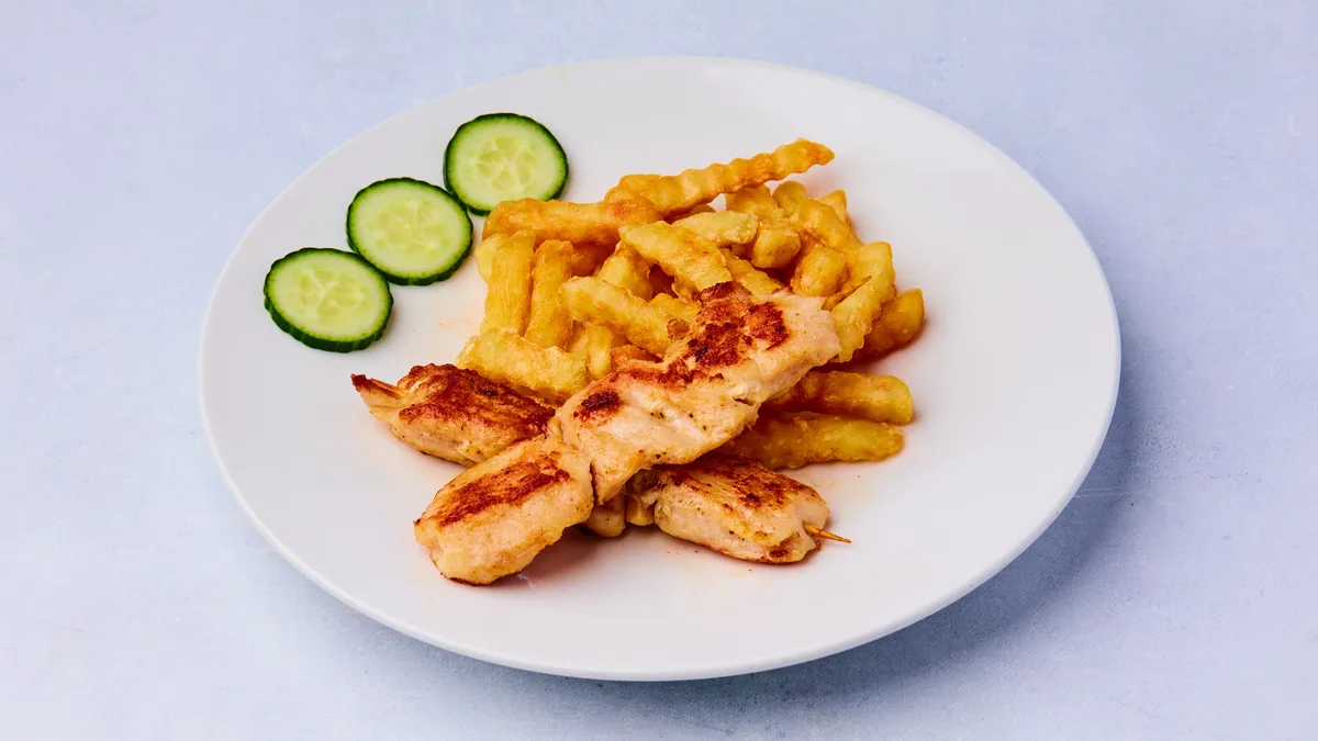 Kylling grillspyd med chips