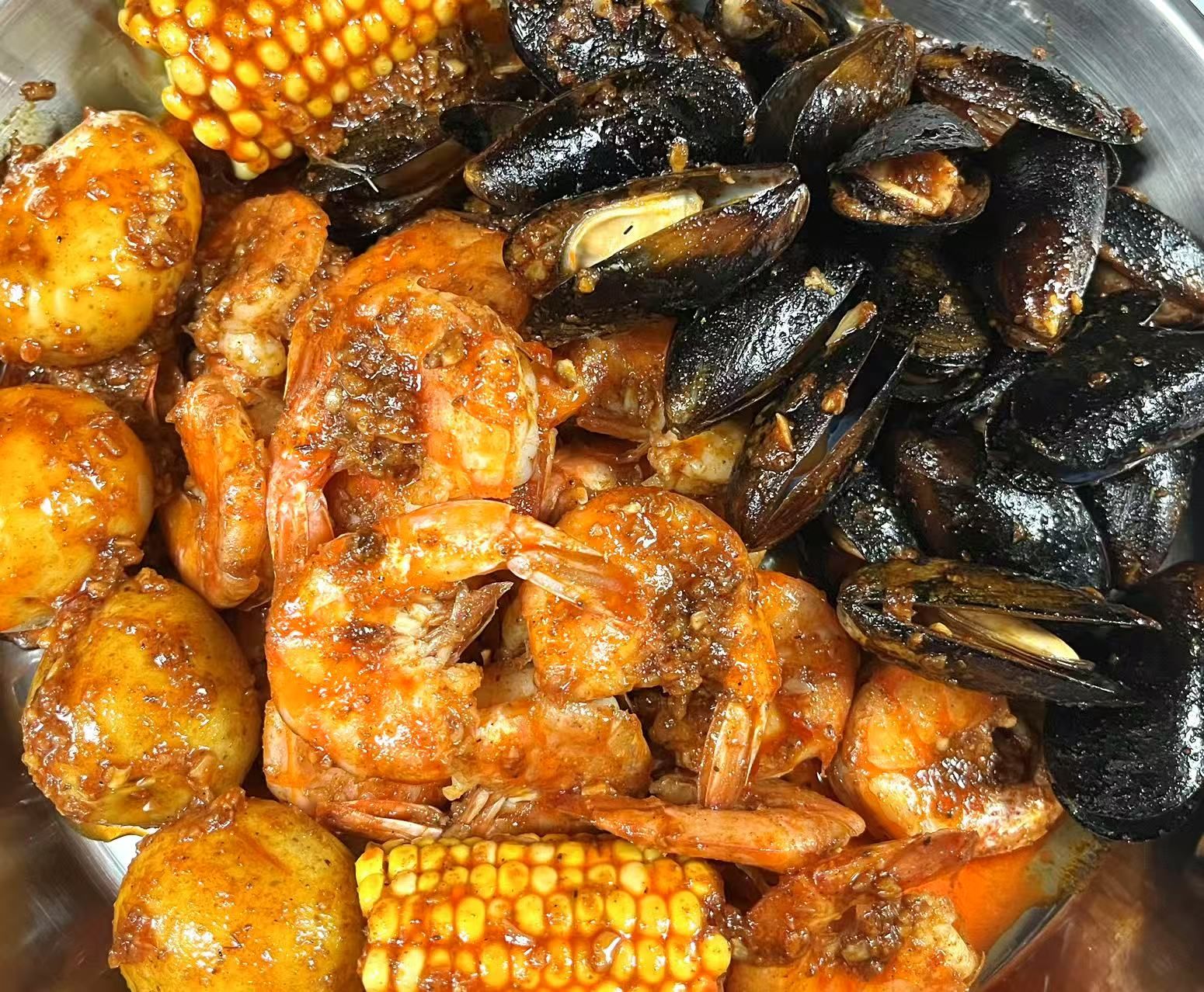 D2. Buy 1 Lb Shrimp (Headless) Get 1 Lb Black Mussel for Free